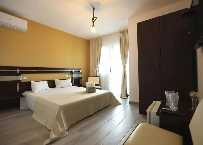 Casa Izabela Gazde/Camere de închiriat