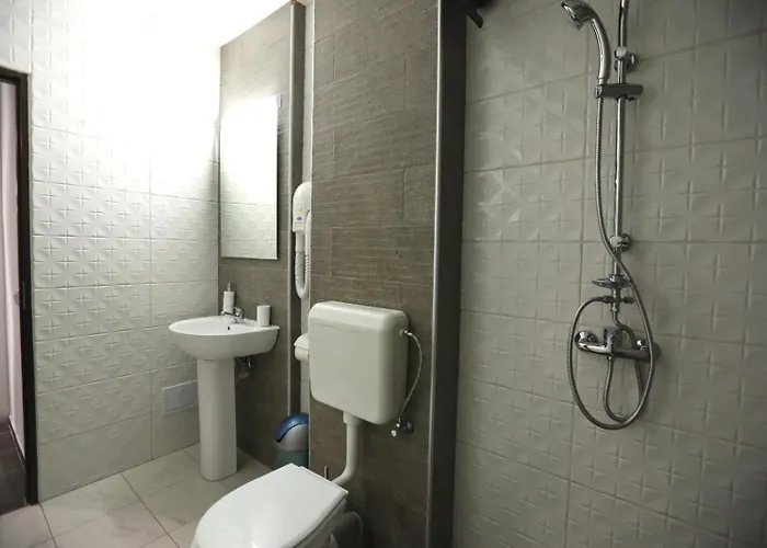 Casa Izabela Gazde/Camere de închiriat *