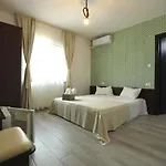Δωμάτια σε οικογενειακή κατοικία Casa Izabela *