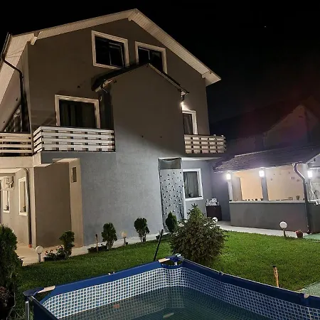 Casa Izabela Homestay *