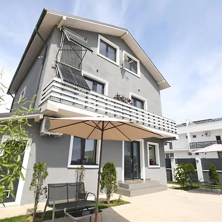 Casa Izabela Năvodari