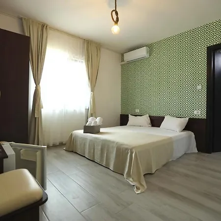 Gazde/Camere de închiriat Casa Izabela *