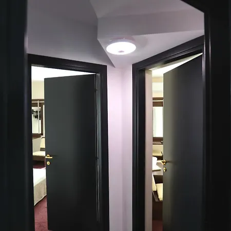 Gazde/Camere de închiriat Casa Izabela *